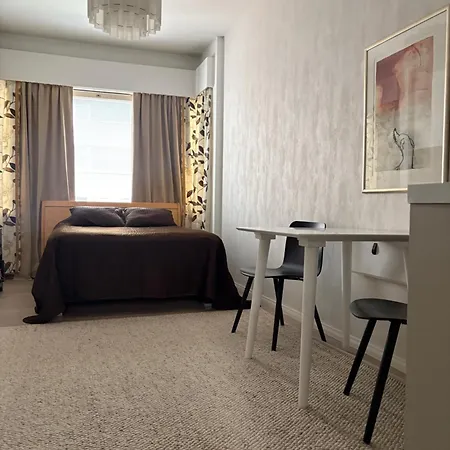 Executive Studio, Metro 150m, Easy Access Lejlighed Helsinki